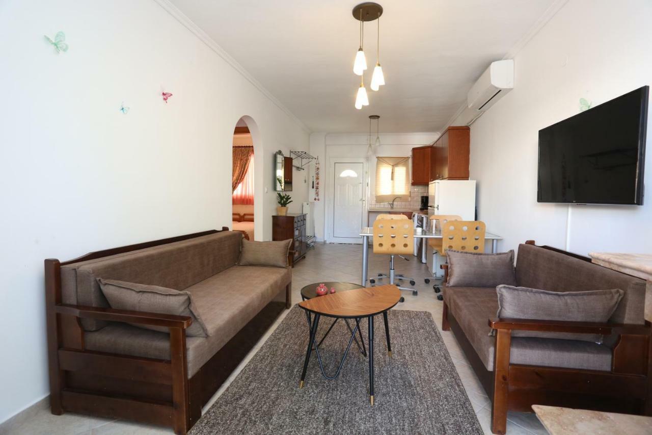 Kastoria Apartments ポリフロノ エクステリア 写真